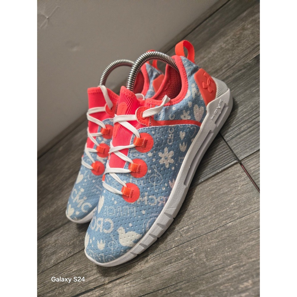 UNDER ARMOUR WOMEN'S ICON HOVR  CRCMC Preowned women's size 6.5